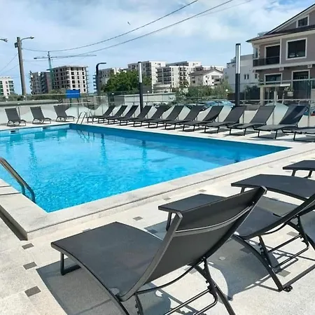 Alezzi Sofy & Pool Nord 10 Năvodari
